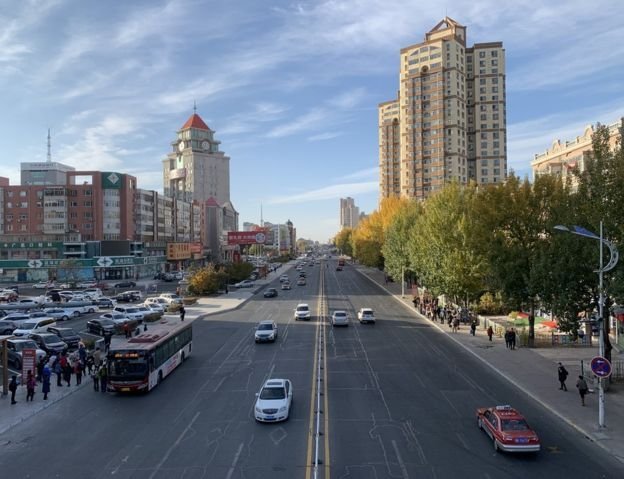 滞留英国人口_英国货车滞留图片