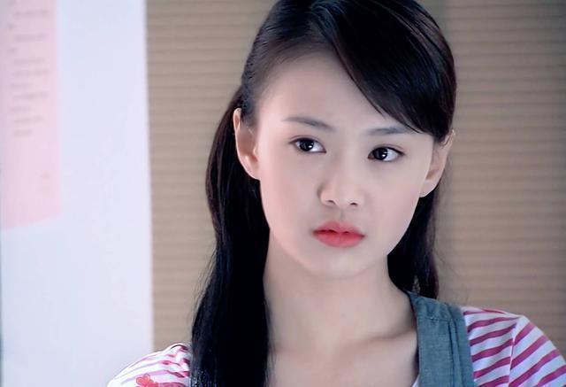 从"小仙女"到频频被黑,出道11年,郑爽为什么会变成这样?