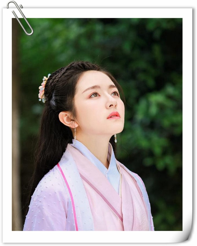 李兰迪身穿古装汉服,清新甜美,心都化了