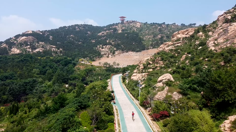 上榜理由:公园面积大, 适合平时路跑及初级越野跑训练 金岭山生态