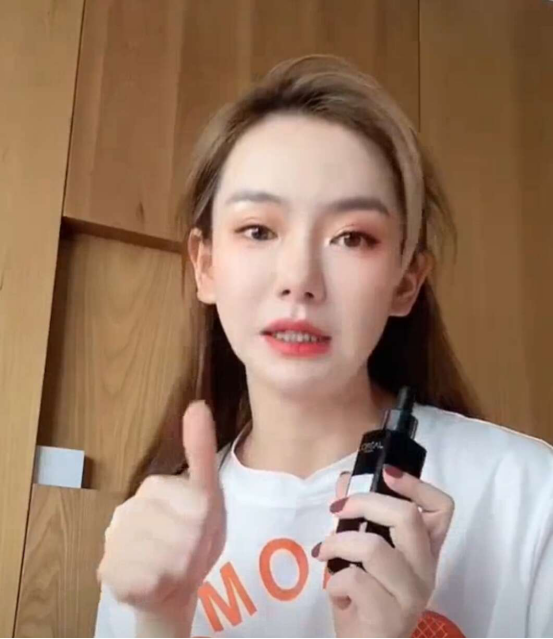 美妆鉴定：明星同款欧莱雅小黑瓶真假辨别小技巧