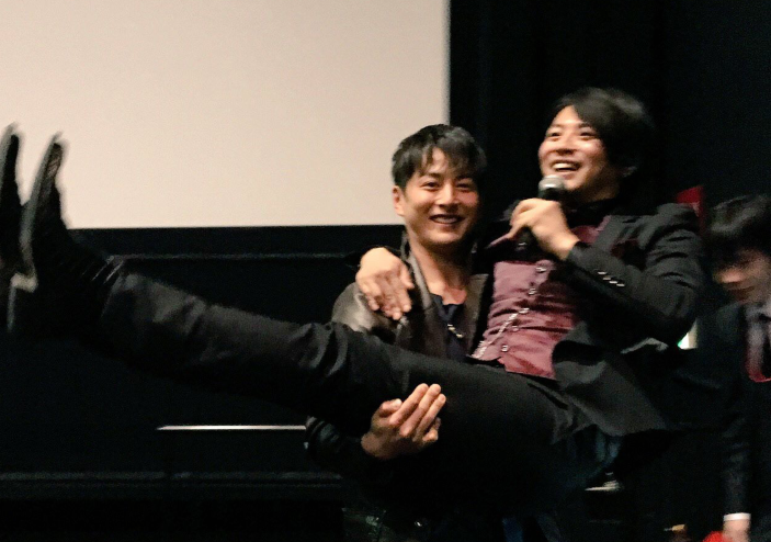 奥特曼:机动伽古拉公开,当看到手办的造型后,演员本人一脸懵逼!