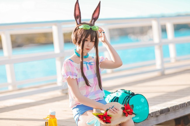 《明日方舟》阿米娅泳装cosplay正片,多图预警!_腾讯新闻