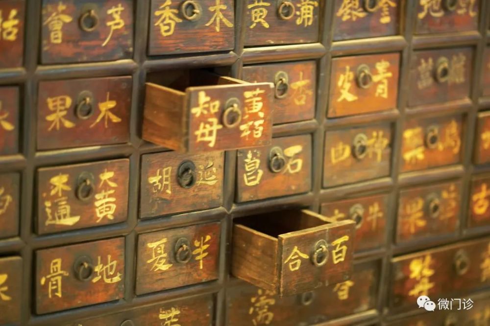 舌头总有裂纹，脾虚！一张方子，健脾养舌，令人深思