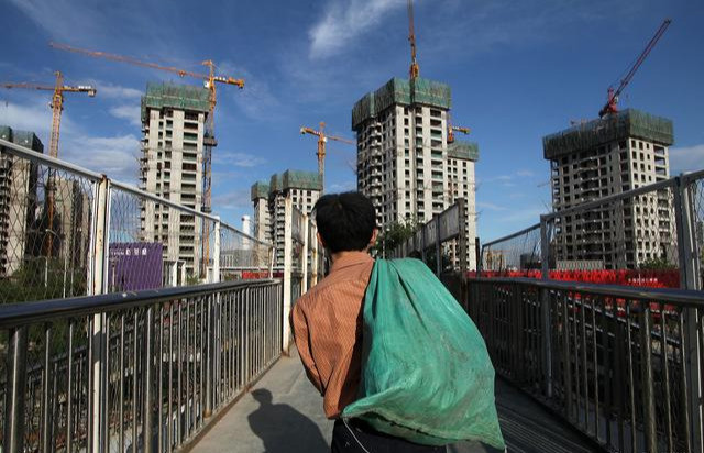 房贷100万元，贷款30年，利息91万元，现在是否应该买房？