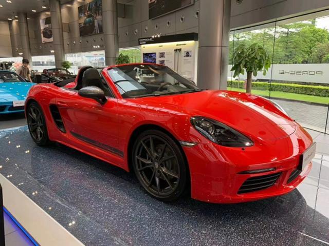 保时捷718boxsters一款非常适合女生的跑车