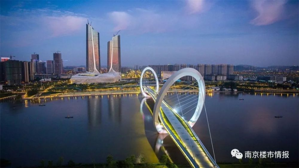 业主内心的痛！南京这里房价6万/㎡，却连个商场都没有