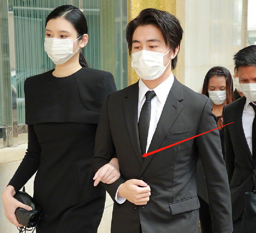 何猷君奚梦瑶现身赌王葬礼似走秀看到何超莲窦骁才明白是真爱