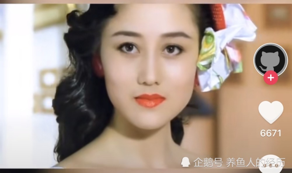 赌王小女儿何超欣竟然有点像利智?这难道是赌王为何多