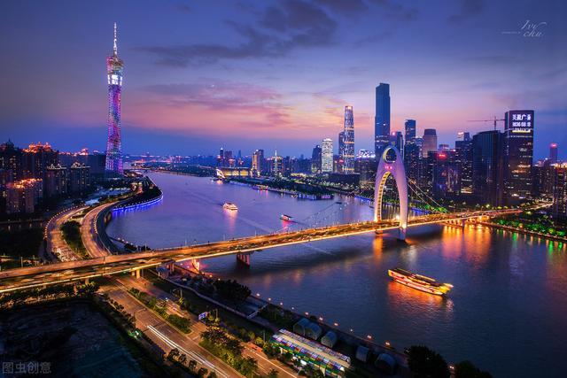 房企濒临破产也不降价，楼市发出3大信号，没买房的“偷着乐”了