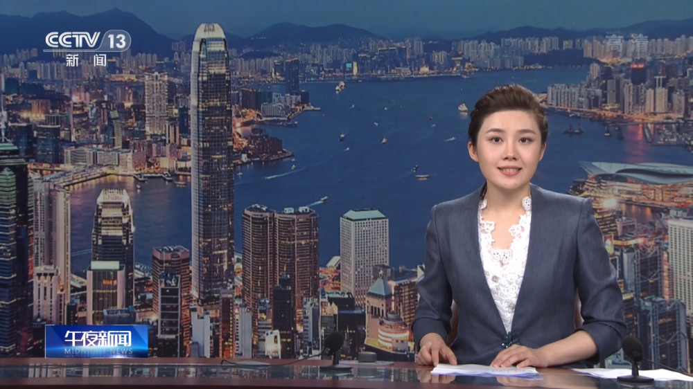 央视新闻主播郑子可被发型拉低颜值，92年的姑娘老气横秋，可惜了漂亮脸蛋