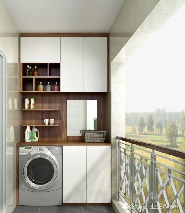 如果洗衣机可以存放在浴室卫生间里,阳台可以直接定制一个全墙储物柜