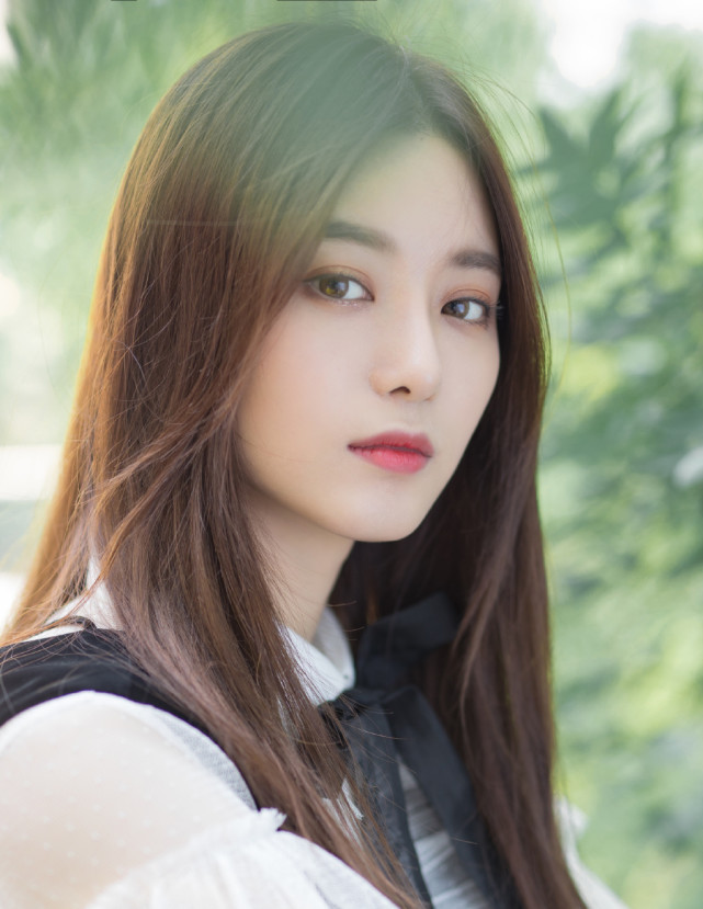 97年女歌手徐艺洋《创造营2020》气质美女