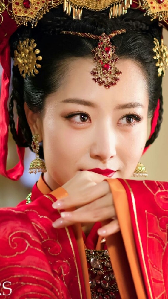 《乘风破浪的姐姐》里的白冰,在这些电视剧中出演的都
