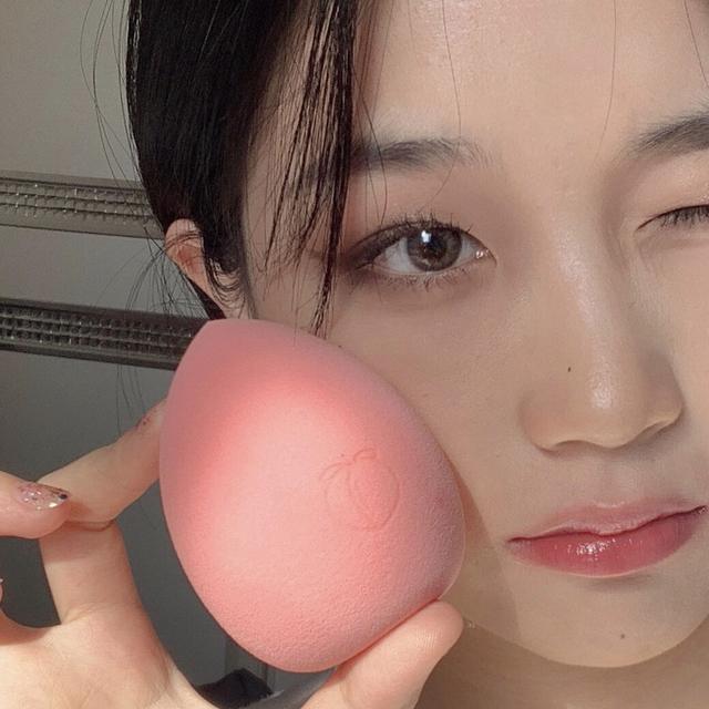 上妆工具怎么选？刷子、美妆蛋、粉扑，教你如何挑选适合你的工具