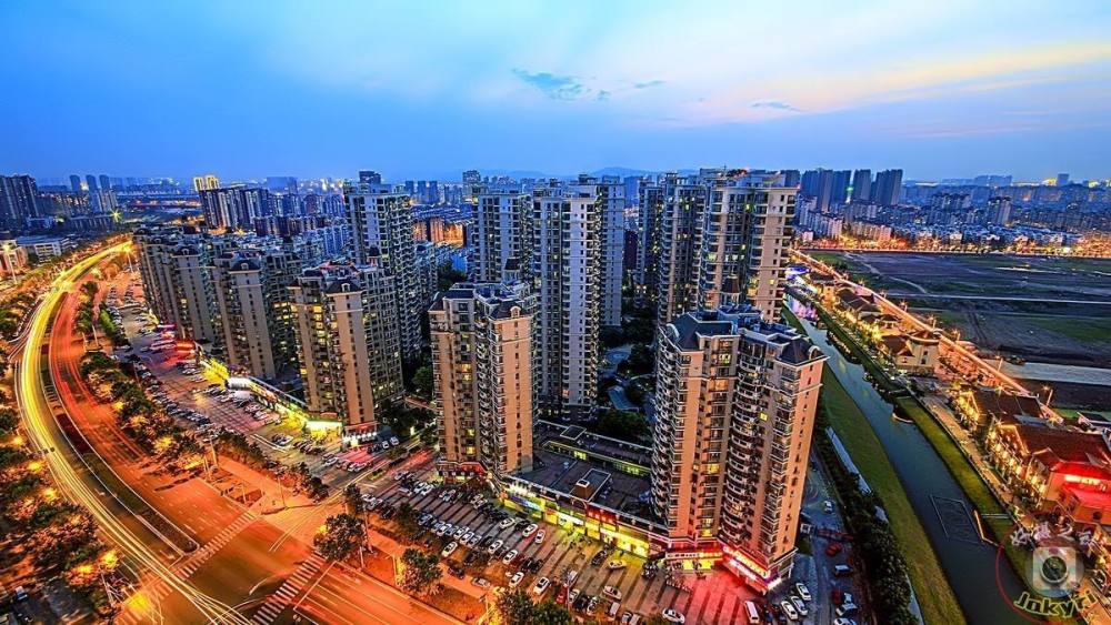 我国首个被撤销的直辖市，如今一雪前耻成黑马，晋升为一线城市