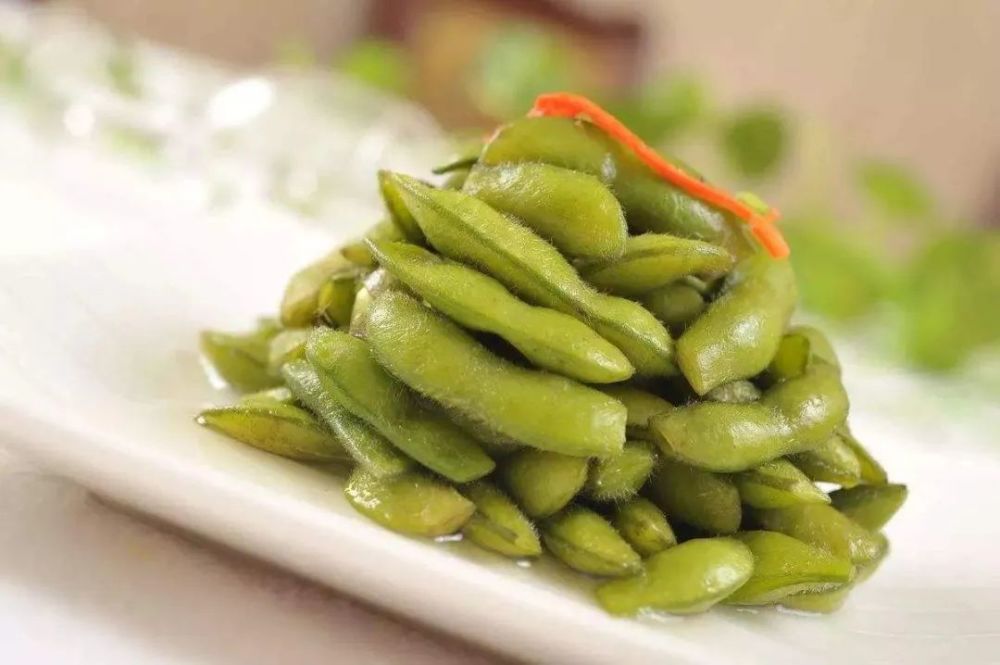 杨颖连吃一个月夜宵胖出双下巴，晚上觅食就一定会胖吗？