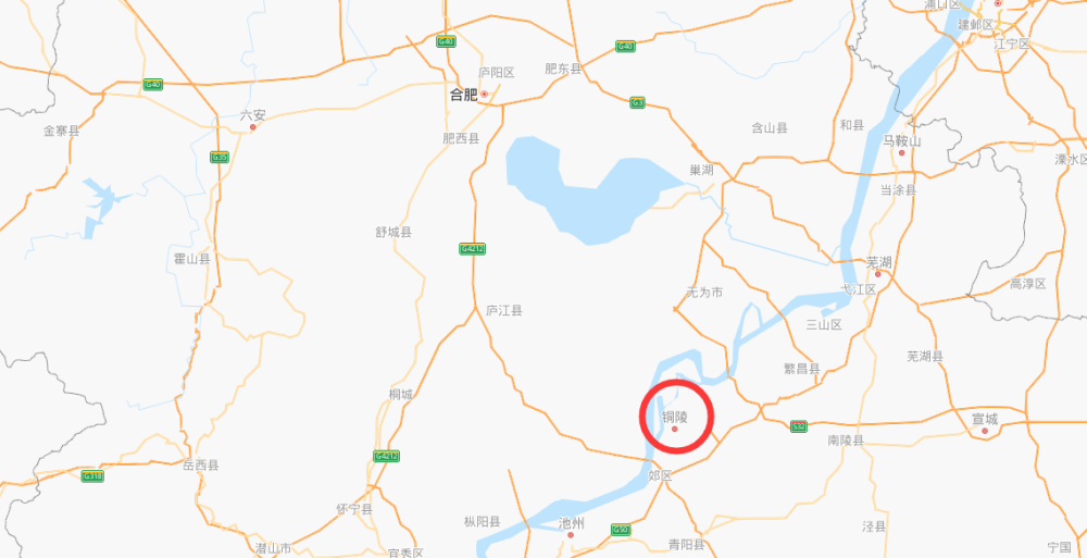 但其实中地理位置上来看,铜陵的位置相当不错,位于长江下游,北边就是
