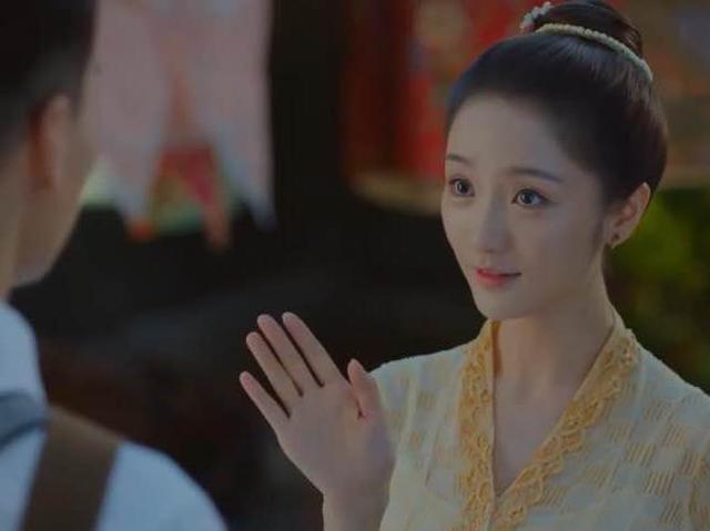 央视热播《小娘惹》花絮曝光!女主拍戏泡海里,水太脏