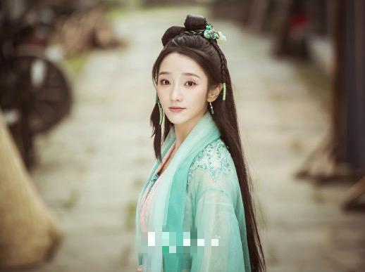 央视热播《小娘惹》花絮曝光!女主拍戏泡海里,水太脏
