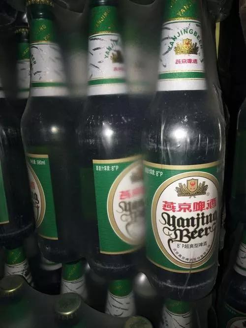 符合国人口味啤酒_新乐国人啤酒大门(2)