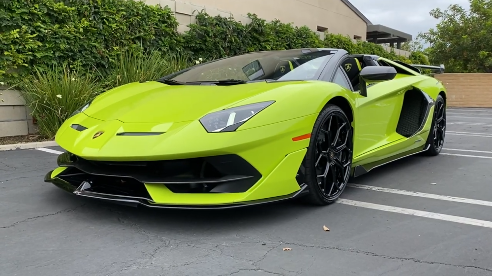 兰博基尼aventador svj跑车,绿色涂装动感十足!