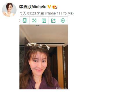50岁李嘉欣剪空气刘海，不减龄反显老，意外暴露致命缺点