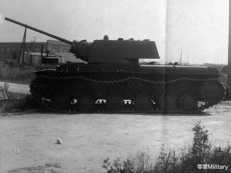 战争初期的红色重拳 装甲部队的噩梦 深度解析:kv-1重型坦克