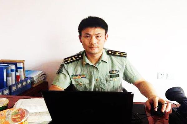 2029年,王二蛋副营长满三年了,他现在就是少校营长!