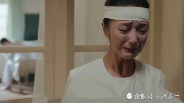 《小娘惹》丽贝儿喜欢陈锡,却答应帮月娘守住真相,原因是珍珠一生所没