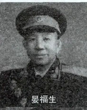 1936年失去右臂的晏福生中将长征到达陕北后 余秋里曾任八路军一二