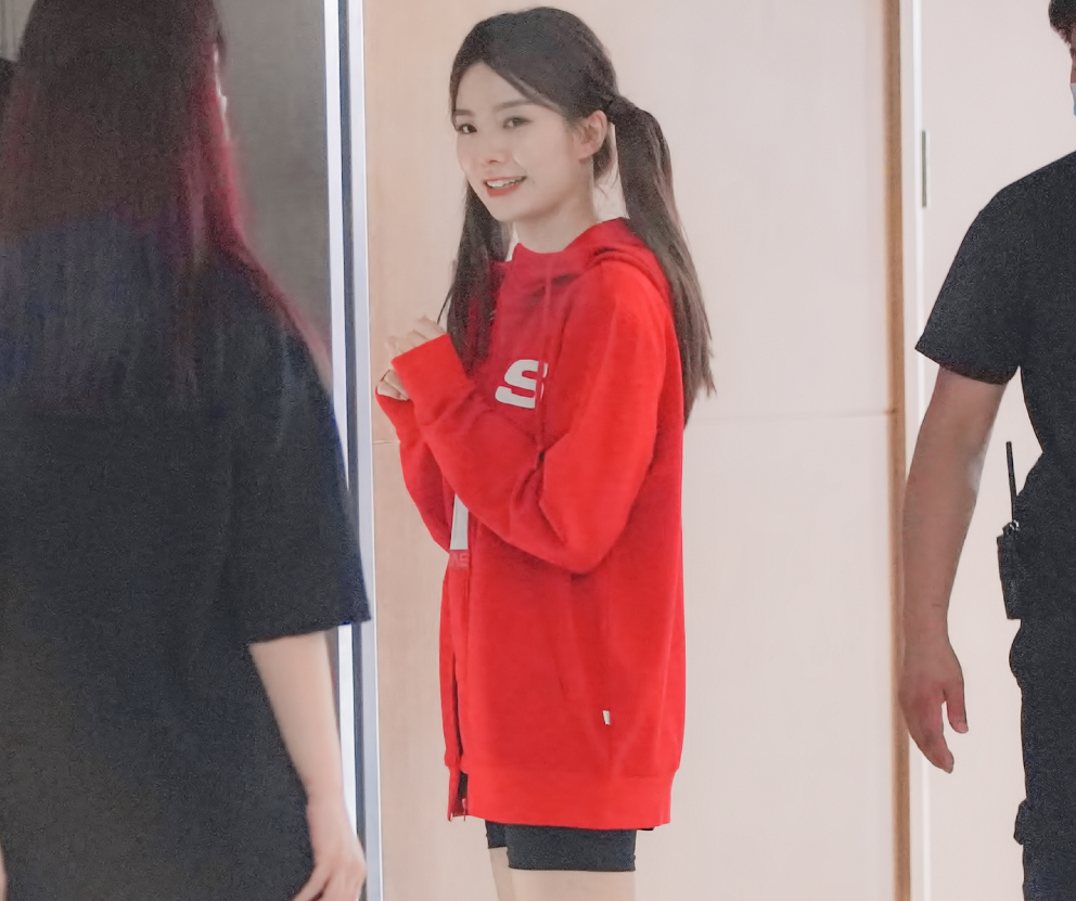 硬糖少女现身运动会：陈卓璇刷新认知，张艺凡圈粉，刘些宁你可别垮