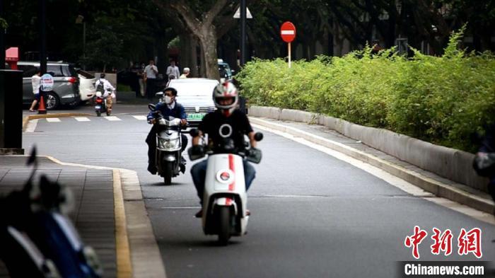 一场说走就走的旅行,他用电动车环行中国