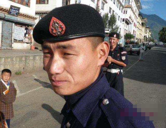 不丹人均收入_不丹国旗