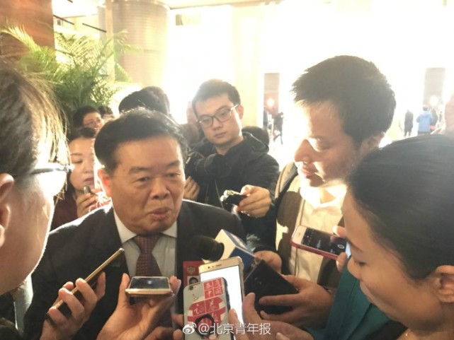 曹德旺委员:对我来说交税跟捐款一样 没什么区别 - 耄耋顽童 - 耄耋顽童博客 欢迎光临指导 曹德旺委员:对我来说交税跟捐款一样 没什么区别 - 耄耋顽童 - 耄耋顽童博客 欢迎光临指导