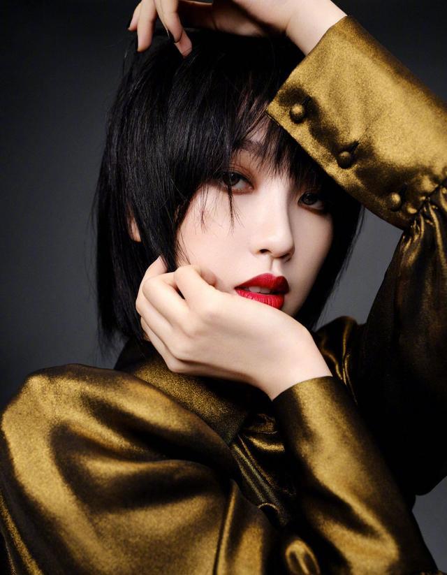 虞书欣短发太美了！承认吧！这些女星更适合短发！