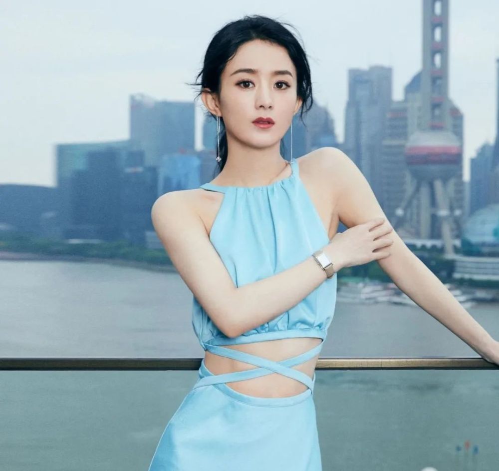 为什么现在的赵丽颖总是美到让我词穷？