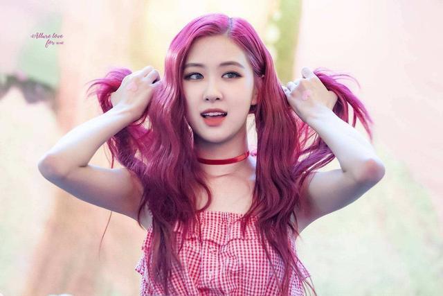 为何杨菊花独宠blackpink中的jennie?可能是以下这