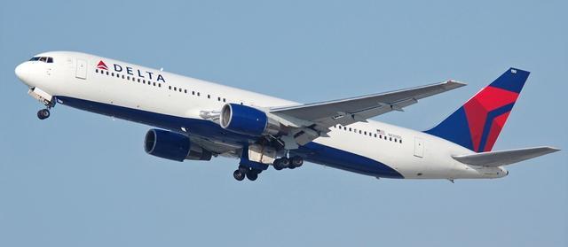 所有的波音737-700s,该公司还将削减空客a320和波音767-300飞机的机队