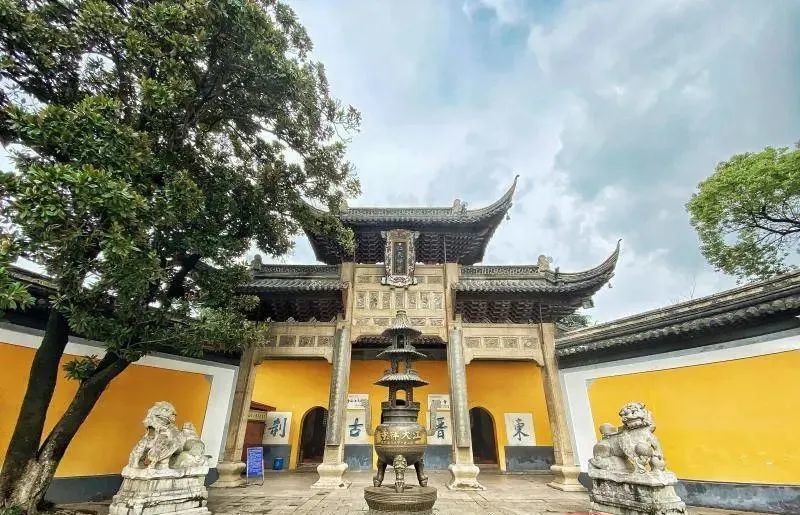 镇江金山寺被淹了?官方回应
