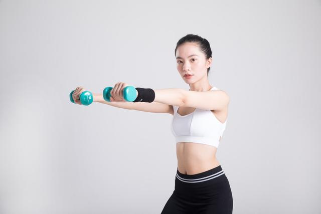健身房一周减肥计划，7天打造完美线条
