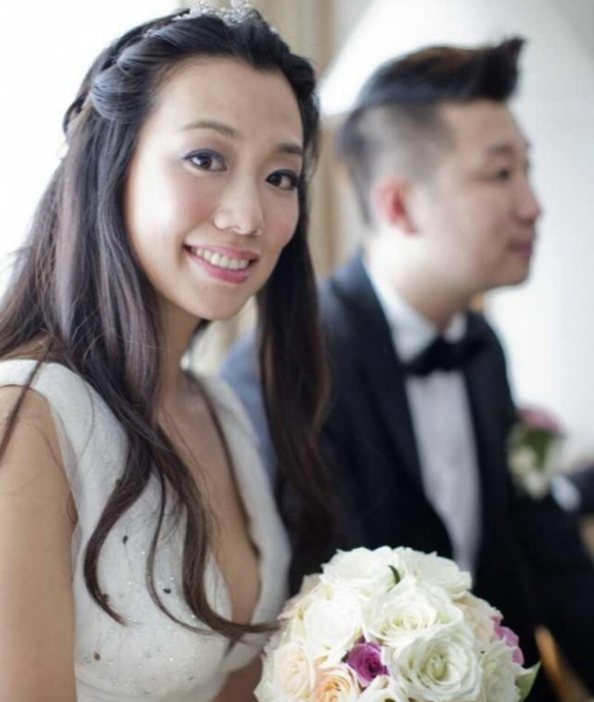 42岁吴辰君一个人带儿女台湾环岛游,网友:你老公眼光真好