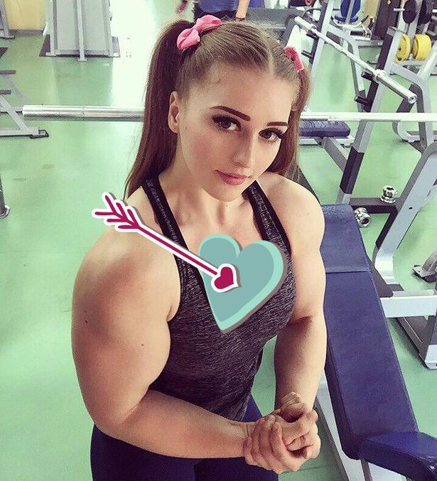 俄罗斯女子练了9年举重，全身肌肉发达，常常被人批评身材太过分