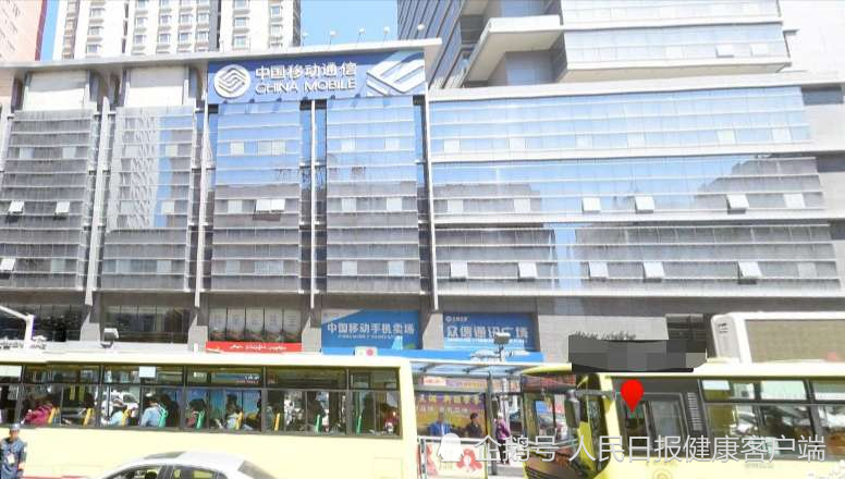 乌鲁木齐中泉广场新增一例确诊，商户均已进行核酸检测
