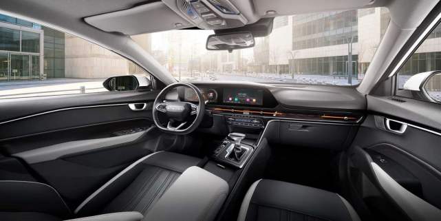 跨界轿跑suv 宝骏rc6 外形炫酷 内饰豪华 8.48万起 值得买吗