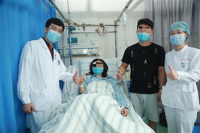想顺产却运动不当，二胎妈妈练成“八字脚”