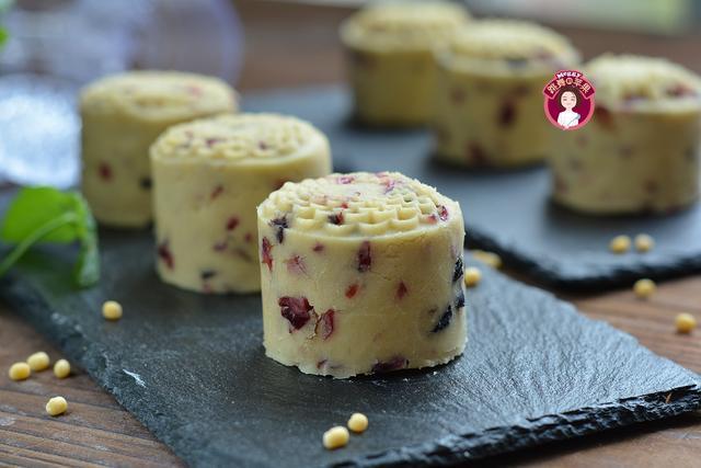 我家年年夏天都吃的小点心，清甜细腻赛糕点，70多岁老妈点名要