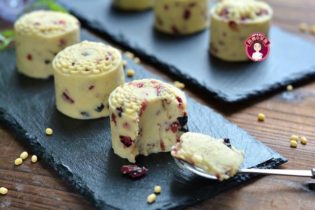 我家年年夏天都吃的小点心,清甜细腻赛糕点,70多岁老妈点名要 我家年年夏天都吃的小点心,清甜细腻赛糕点,70多岁老妈点名要