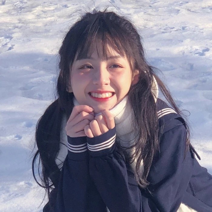 笑起来特别甜的女生头像
