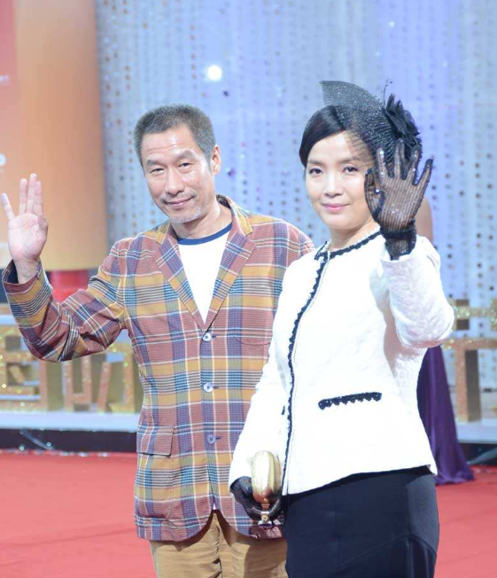 60岁吕丽萍太不幸,一婚被抛弃散场,二婚丈夫去世,三婚